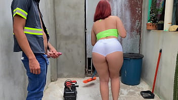 video i hired this maid to help me with the electrical installation and look what she did to me i got crazy horny for sex