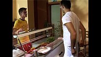 video 毛むくじゃらの男の子 sex