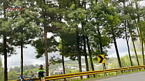 video 森への旅 私は義理の弟と一緒に歩きます 私は彼を硬くし彼にハメ撮りフェラをします sex