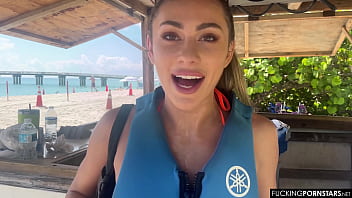 video трах на гидроцикле в видео от первого лица с дикой маккензи мейс и водными вуайеристами я люблю майами sex
