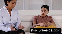 video familybangscom правильная домохозяйка должна оттрахать своего ленивого пасынка дана весполи хуан эль кабальо локо sex