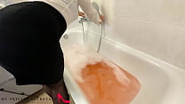 video моя личная секретарша в деловом костюме принимает душ и получает сперму на задницу в кружевных трусиках sex