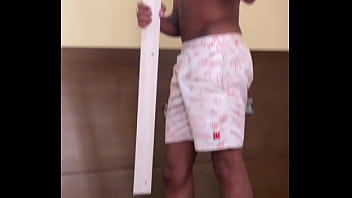 video gifted cafuçu goes to do a service for a gay and ends up being sucked and given an ass in exchange for the service sex