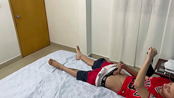 video младшая сестра платит долг старшему сводному брату восхитительным трахом в задницу и спермой на ее ягодицы хл sex