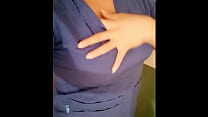 video жаркая медсестра новая сенсация больницы она траскает свои сиськи чтобы соблазнить своих подписчиков в социальной sex
