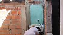 video моя сводная сестра принимает ванну у меня дома и просит меня о помощи и в итоге я трахаю ее в ее большую задницу sex