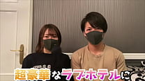 video 豪華なホテルで盛大に濃厚sex高速ピストンで後ろから激しく突きまくって海老反りしながら何度も中イキ　はめどり　バック　喘ぎ声　巨乳　かわいい　素人　カップル　投稿　個人撮影　日本人　えむゆみ sex