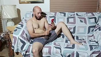 video я вижу как мой пасынок мастурбирует я не могу удержаться от траха с ним и получения от него вкусного молока sex