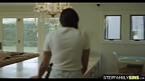 video милфа сквиртует во время траха с пасынком и законником sex