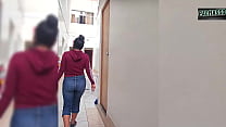 video 길거리에서 털이 많은 유부녀가 애인을 발견하고 모텔로 데려가 섹스를 하는데 그가 그녀와 섹스를 할 때 그녀는 기쁨과 고통으로 신음하며 애인과 동시에 오르가즘을 느낀다 sex