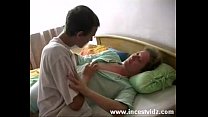 video s成熟したvs若い男 sex