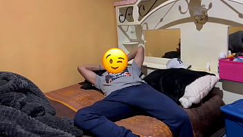 video my straight friend comes to fuck me for money but in the end i was the one who released it sex