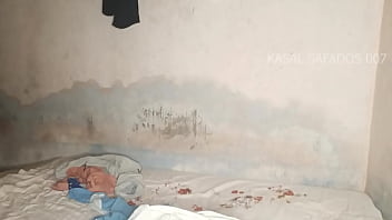 video предварительные выборки перед сексуальными поцелуями и объятиями полное видео красное и простое sex