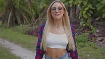 video брюнетка софи райан хочет отпраздновать 4 июля настоящим трахом reality kings sex