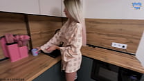 video давайте сделаем это быстро пока отец не смотрит молодая похотливая мачеха трахает пасынка sex