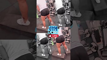 video я вышла без трусиков на тренировку персонал учуял мою потную киску отвел в ванную и залил киску спермой sex