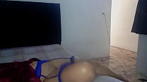 video соседка осталась одна в доме и приглашает меня оставить ее киску и рот заполнен спермой sex