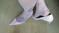 video com beige patent eks leather high heels and nylons shoeplay by isabellesandrine sex