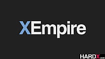 video грудастая детка подпрыгивает сочной попкой на огромном члене baby gemini hardx sex