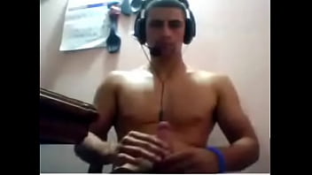video застукали за мастурбацией алирио маза sex