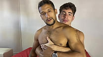 video оператор и латинский мальчик полностью занимаются физическим сексом dickforcash sex