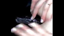 video 寝取られた友人は友人の妻のお尻を食べたいという性欲を満たし極太の肉棒が何度も肛門に入り人妻の日本人女性のお尻に侵入します 夫が到着すると妻が使用され密かに中出ししているのを発見します sex