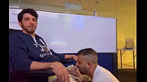 video мой приятель доит мой большой член sex