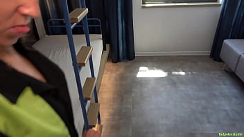 video запретное развлечение в будапеште соседи по спальне головастик и джина тайно трахаются sex