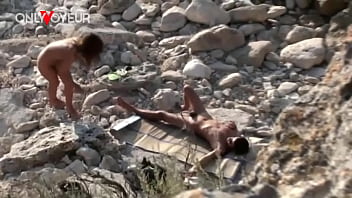 video пляжный вуайерист возбужденная цыпочка наслаждается трахом с незнакомцем прямо на пляже sex
