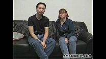 video キャスティングのためにそれをしているアマチュアカップル sex