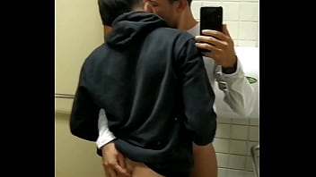 video могу ли я кончить тебе в рот в школьной ванной sex