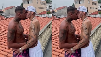 video натурал дарит это незнакомцам из фавелы без презерватива sex