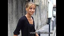 video 18歳のブロンドのティーンの最初のキャスティング sex