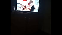 video メイドと一緒にポルノを見ながら彼女が私から精液を取り出すまで素晴らしいセックスをしました sex