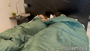 video セクシーな友達は処女だったので一緒に自分のマンコを差し出すことで友人に贈り物をすることにしました sex