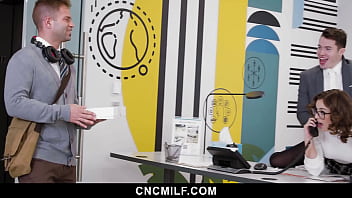 video сотрудники freeuse office могут заниматься сексом в любое время когда захотят cncmilf sex