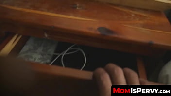 video momispervycom мачеха даника диллон получает оральную дозу от своего пасынка sex