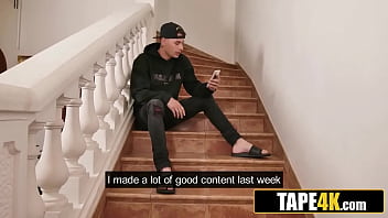 video великолепная зрелая преподавательница химии трахается до оргазма со своим молодым студентом sex