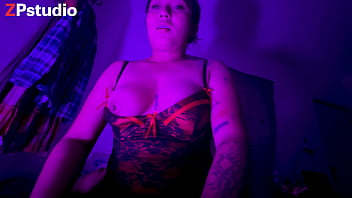 video моя сводная сестра фрид скачет на его члене и стонет как маленькая шлюха sex