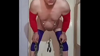 video тяжелые цепи подвешенные к моим соскам с помощью зажимов для сосков sex