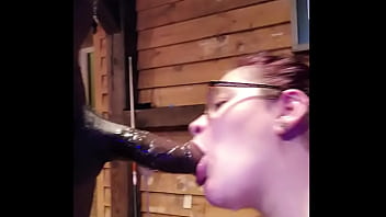 video белая шлюха жена делает то что она любит больше всего сосет bbc bbc sex