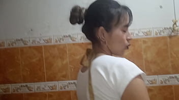 video из перу это прелесть моя шлюха говорит что она из народа и для народа поэтому она готовит танцует для меня и sex