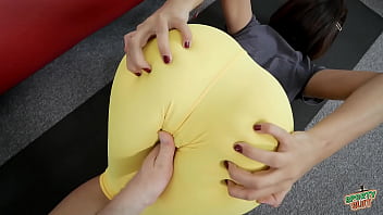 video красивая миниатюрная детка пышная верблюжья лапка круглая попка плоская грудь sex