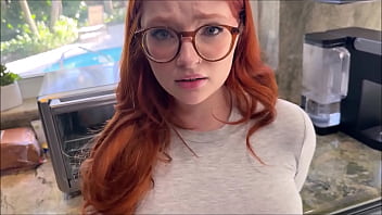 video рыжая падчерица наполненная спермой наоми хьюз семейная терапия алекс адамс sex
