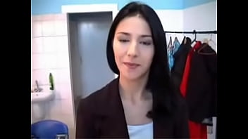 video ктонибудь знает как ее зовут или есть это видео с большой продолжительностью sex