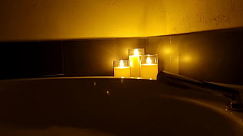 video who would like to keep me company jerkoff in the hot tub and relaxing music come play with my foamfilled cock sex