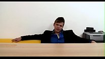 video симпатичная крошка в хиджабе дрочит своему парню и трахается раком sex