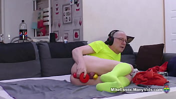 video анальный дилдо трахается и дрочит с большим членом dilf майк эссекс sex