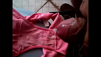 video 彼女のレリーフパンツで射精 sex