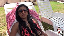 video 彼女の使用人に犯された の金持ち sex